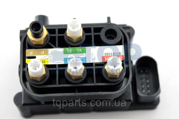 Блок клапанов пневмоподвески A0993200058, Mercedes S-Class (W222) (Мерседес C-клас)